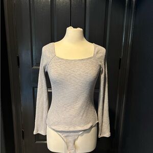 Gray Ribbed Long Sleeve Top